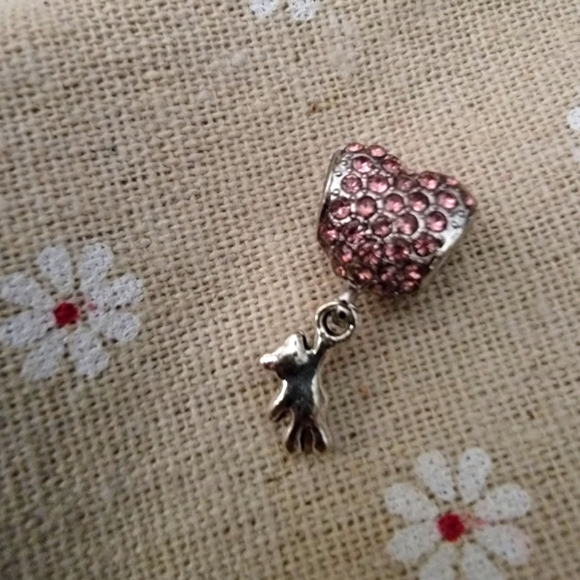 🆕️🛍 Love Bear Bracelet Slider Charm 🆕️🛍 - Picture 2 of 4
